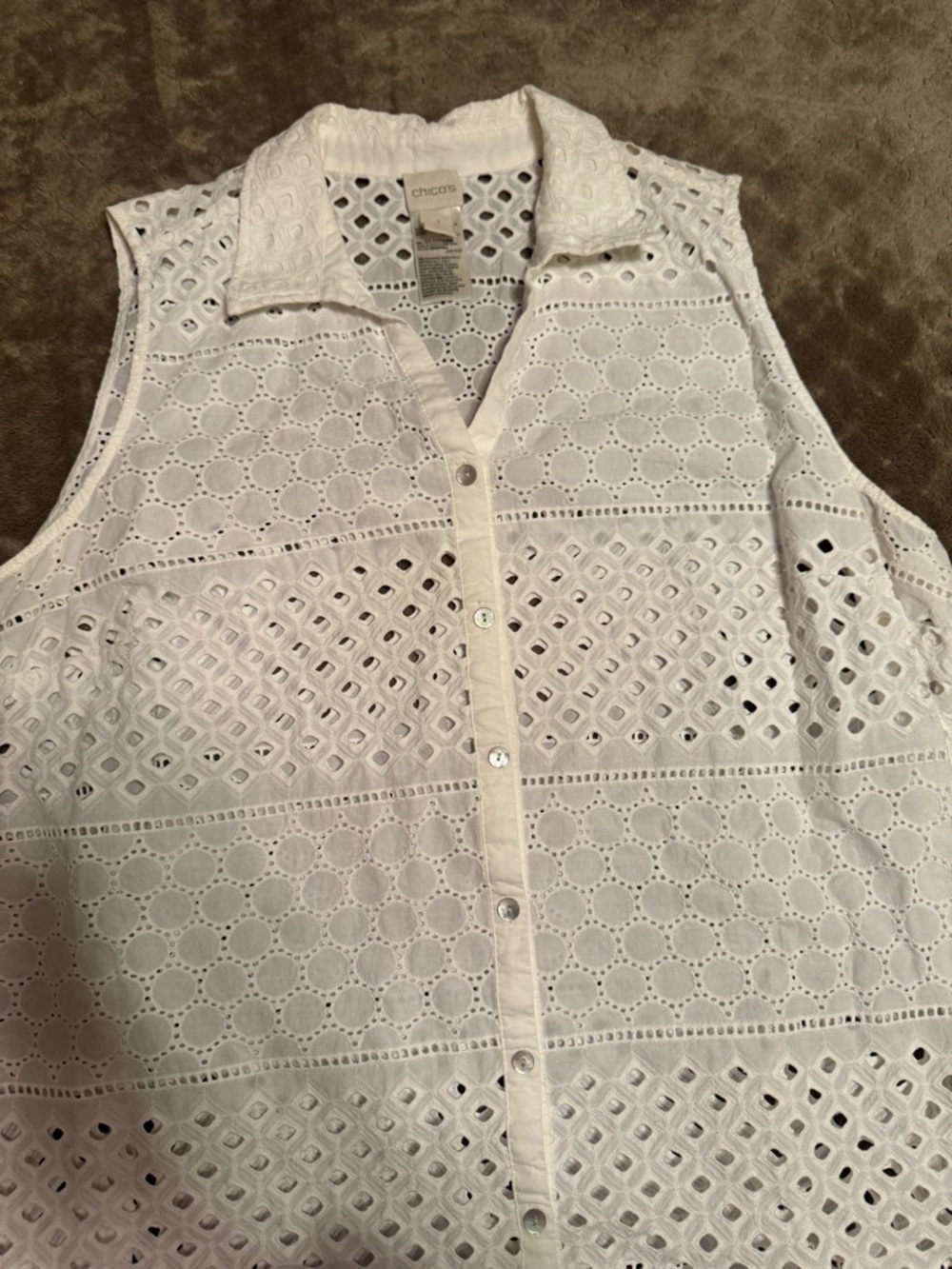 Chico's White Sleeveless Eyelet Button-Down Shirt